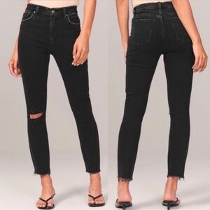 Women's Black Distressed Jeans